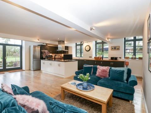 Ground floor open plan kitchen/dining room