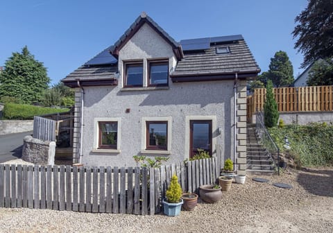 Wallace's Rest - Amazing Stirling Castle Views