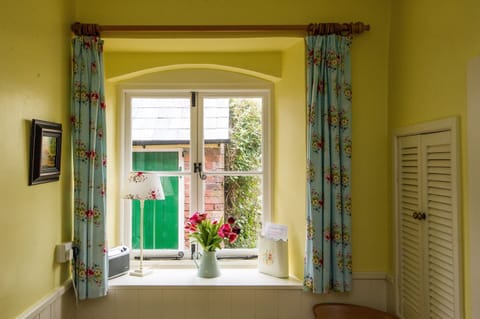 Kitchen Breakfast Area Window