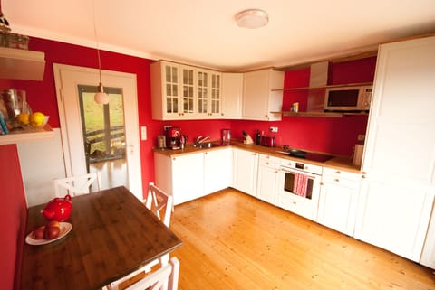 Fully equipped kitchen.