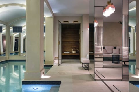 Couples treatment rooms, sauna, steam room, hot springs, Turkish bath