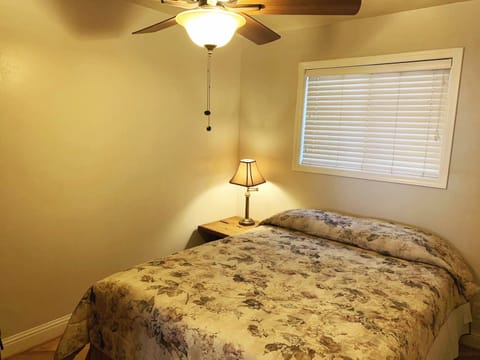 Second bedroom with Queen bed
