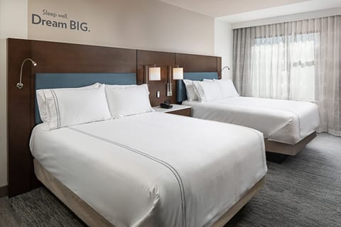 Premium bedding, in-room safe, desk, laptop workspace