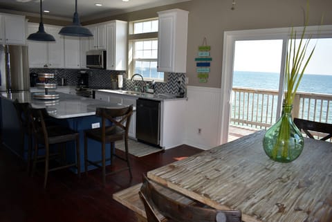 12 a-kitchen wider.JPG