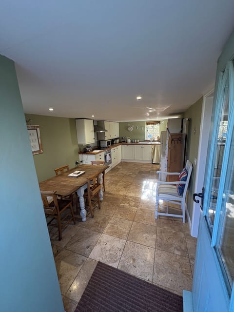 Kitchen/dining area