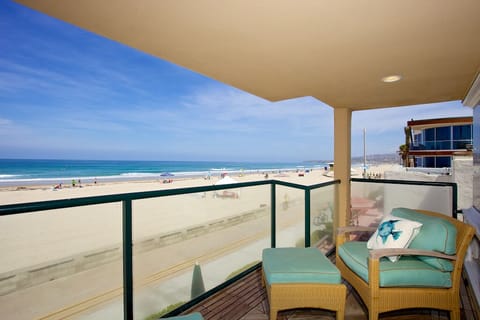 Private deck on 2nd floor.