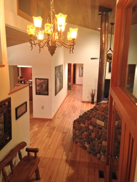 Foyer entry-open floor plan
