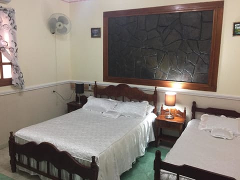 Standard Triple Room, Multiple Beds, Non Smoking | Bed sheets