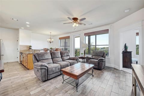 Open Living Area for Entertainment