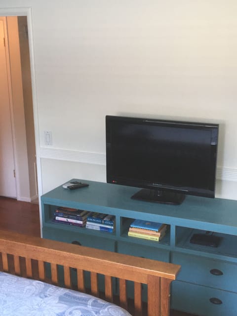 Bedroom one with queen mission style bed. Boasts HDTV with DirecTv in room...