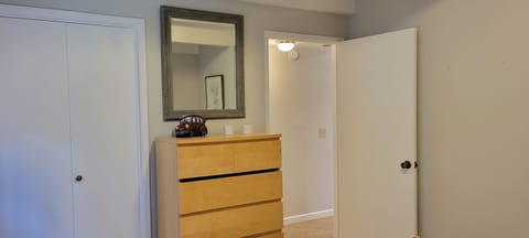 Private bedroom w/queen bed on main floor off kitchen.