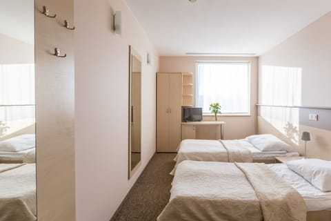 Basic Twin Room, 2 Twin Beds, Non Smoking | Desk, blackout drapes, soundproofing, free WiFi