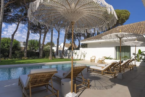 2 outdoor pools, pool umbrellas, sun loungers