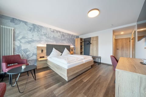 Room, Terrace | In-room safe, desk, free WiFi, bed sheets