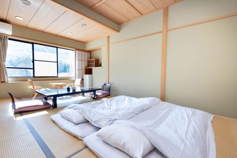 Japanese Room- Quadruple | In-room safe, free WiFi, bed sheets