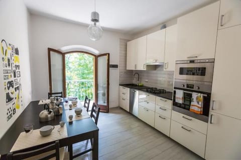 Apartment, 2 Bedrooms | Private kitchen | Full-size fridge, microwave, oven, stovetop