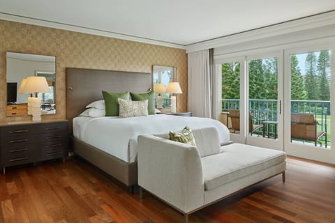 Suite, 1 Bedroom, Garden View | Egyptian cotton sheets, premium bedding, down comforters, pillowtop beds