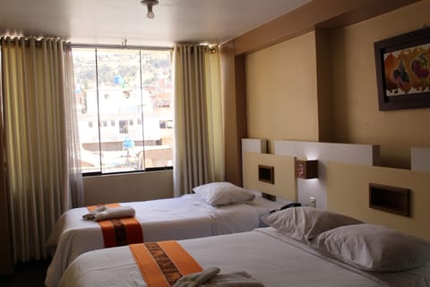 Standard Twin Room, Non Smoking | In-room safe, desk, free WiFi