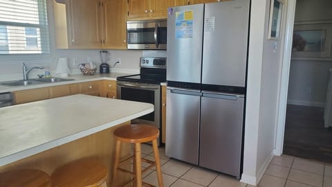 Tropical refrigerator