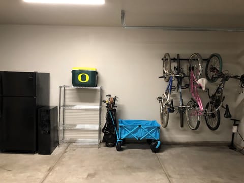 Mountain Bikes - Also located in the garage are two mountain bikes and two cruiser bikes for you to enjoy. We also have an extra fridge/freezer for your convenience.