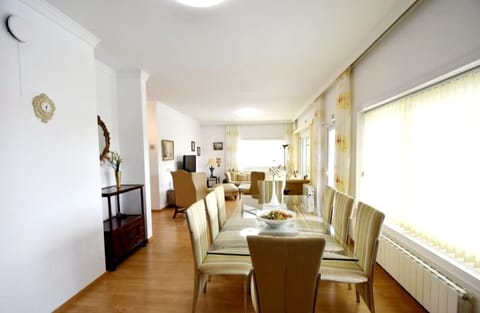 Main Dining Room - Ground Floor