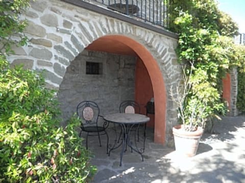 Traditional Tuscan arches