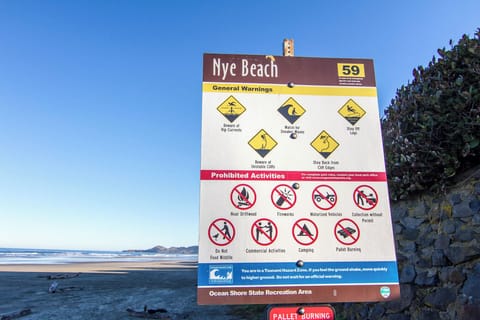 Short walk to Nye Beach!