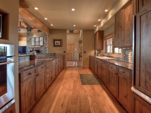 Big Sky, Robins Nest, Kitchen, 1