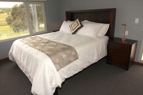 Superior Suite, 1 King Bed, Private Bathroom, Hill View | Premium bedding, individually decorated, individually furnished
