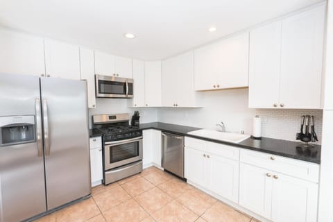 Kitchen is stocked with dishes, cooking, baking and meal prep gear. All standard large and small appliances included. Guests must provide their own food, drinks, spices, and condiments.
                