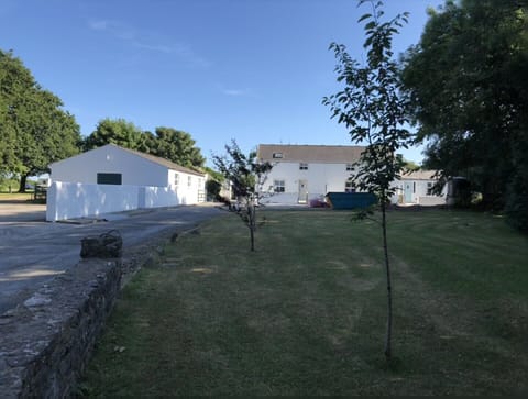 The main entrance to Wynd Hill Hideaway.