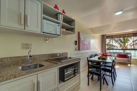 Deluxe Apartment, 2 Bedrooms, Sea View | Private kitchen | Fridge, microwave, oven, stovetop