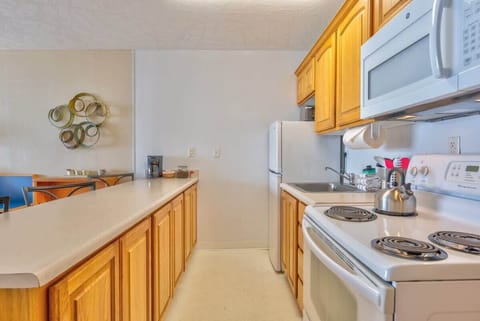 Save money on dining out by making your own food here