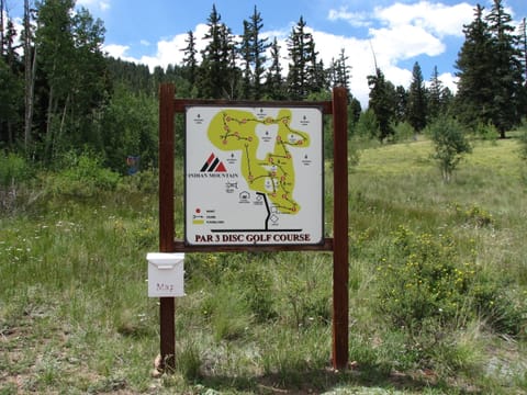 18 hole frisbee golf course at Indian Mountain Rec Area