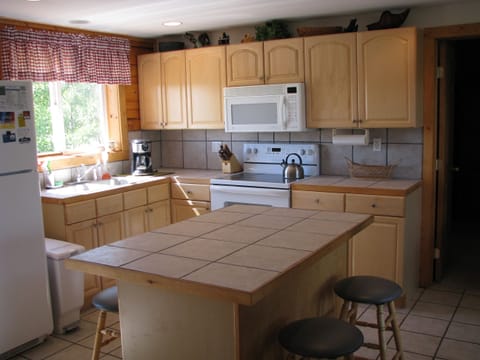 Kitchen comes with all your cooking needs!