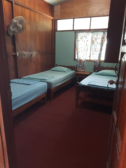 Basic Twin Room, Shared Bathroom | Free WiFi