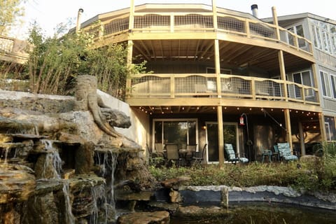 Welcome to the Waterfall Place