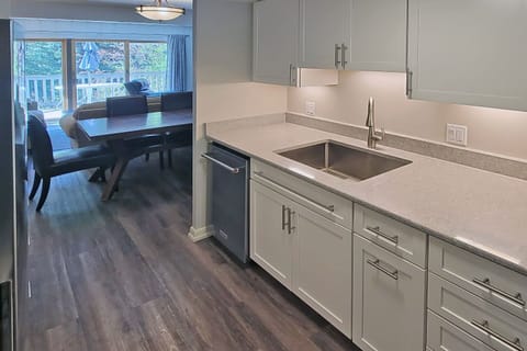 Under cabinet lighting