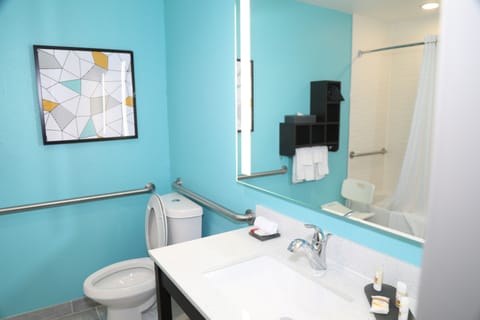 Suite, 2 Queen Beds, Non Smoking | Bathroom | Deep soaking tub, hydromassage showerhead, free toiletries, hair dryer