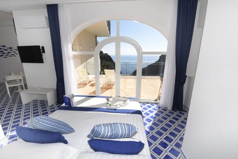 Deluxe Double Room, 1 Queen Bed with Sofa bed, Sea View | Premium bedding, minibar, in-room safe, individually decorated