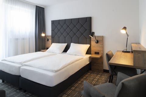 Double Room | Hypo-allergenic bedding, in-room safe, blackout drapes, free WiFi