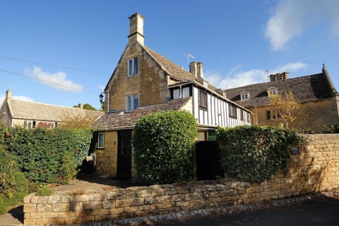 Cloisters Cottage in Bourton-on-the-Water.