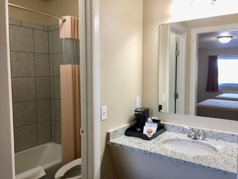 Standard Double Room, 2 Queen Beds, Non Smoking | Bathroom | Combined shower/tub, deep soaking tub, towels