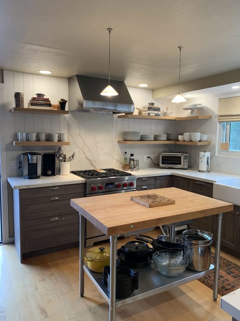 Brand new kitchen in 2021 with Wolf Duel Fuel Range and top notch appliances.