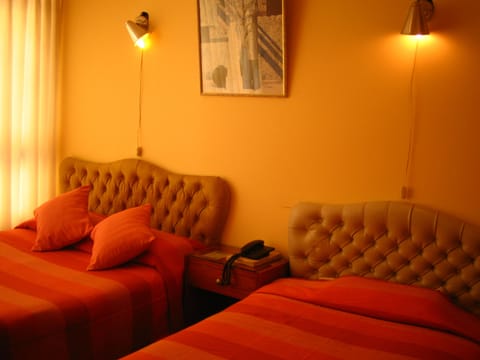 Twin Room, 2 Twin Beds, Private Bathroom | In-room safe, desk, iron/ironing board, free WiFi