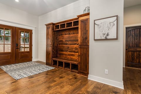 entrance storage for shoes, bags & coats