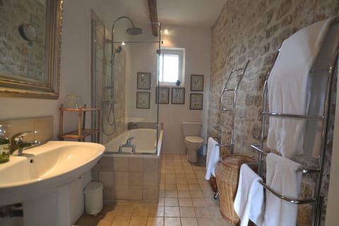 First floor family bathroom