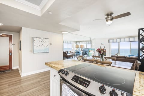 Everything you need to cook with views!