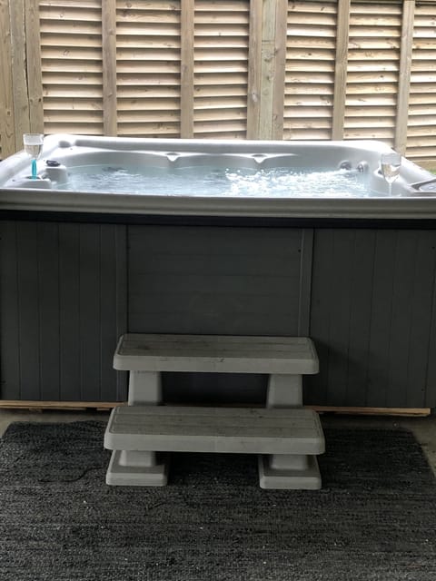 Hot tub under the house. Fun!