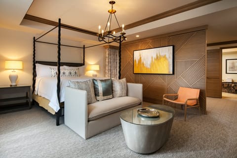 Presidential Suite, 1 Bedroom, Balcony | Frette Italian sheets, down comforters, pillowtop beds, minibar